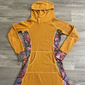 Youer Treasure Dress, Race to the Top. Size XS, EUC